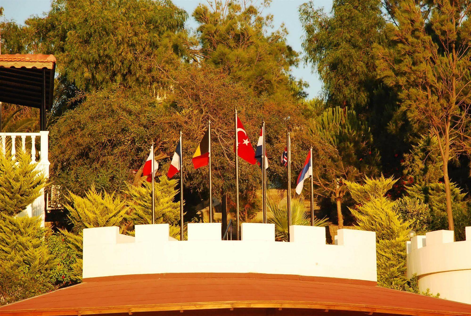 Family Belvedere Hotel Bodrum Bagian luar foto